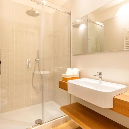 Majora 139 Bed & Breakfast 4*